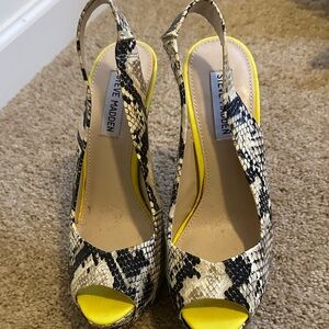 Steve Madden Yellow and Black Snakeskin Heels
